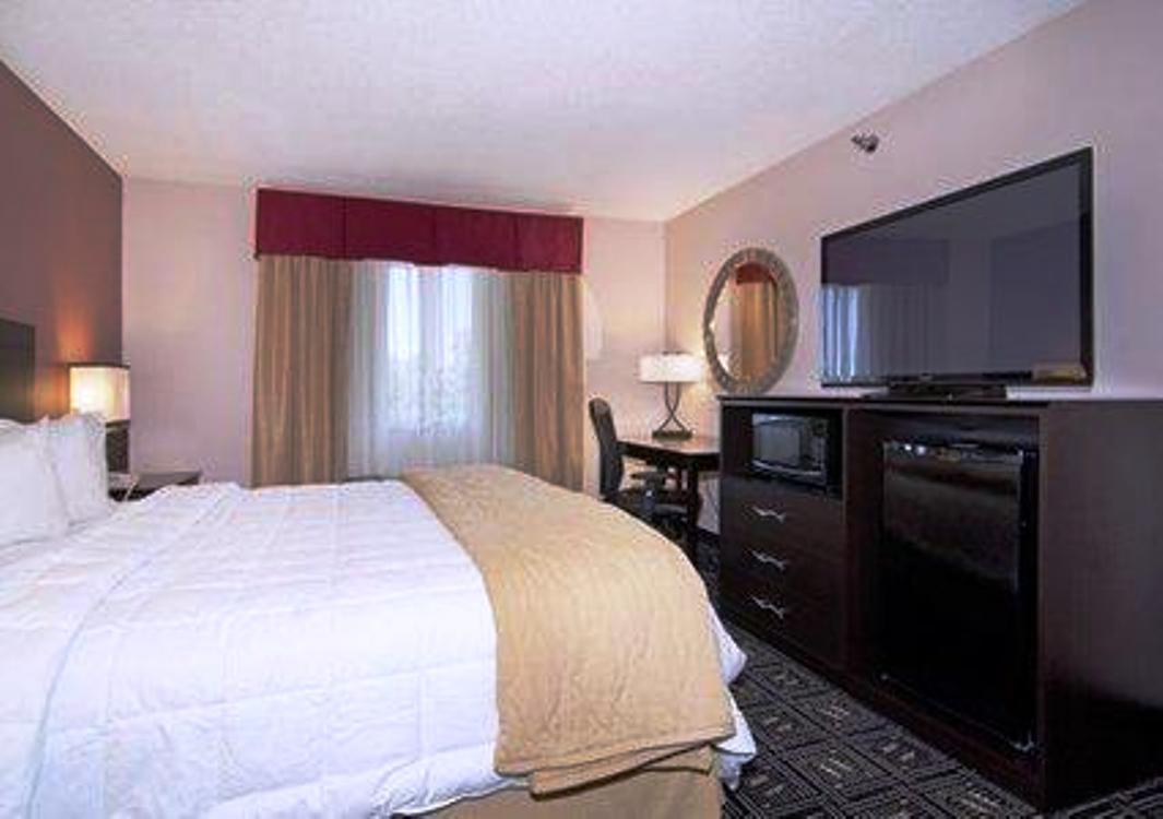 Quality Inn & Suites Mankato Exterior photo
